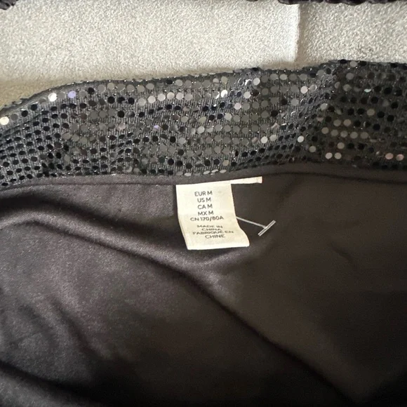 HM party holiday 2 piece, black sparkly size medium, worn 1 time - Picture 4 of 5